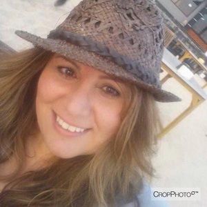 Meet your Posher, Pia